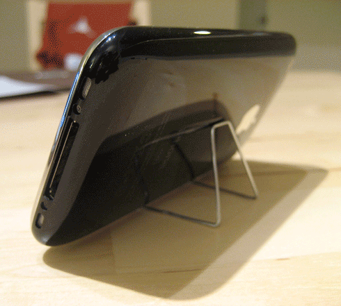 Base para iPhone feita de clipe de papel