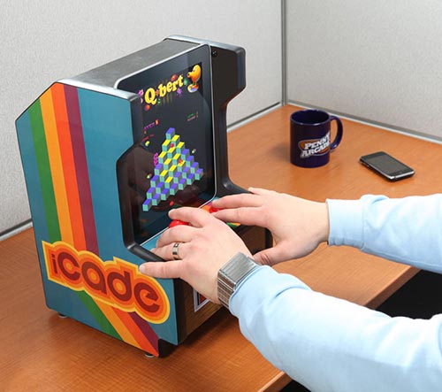 iCade na mesa