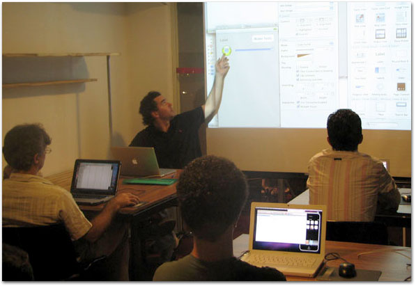 Uma das salas de aula do curso